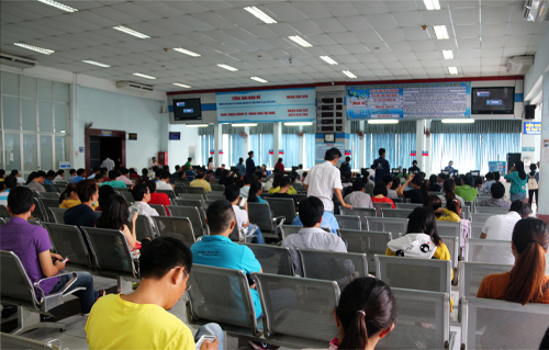  Ngày đầu tiên bán vé tàu Tết khá thông thoáng ảnh 1
